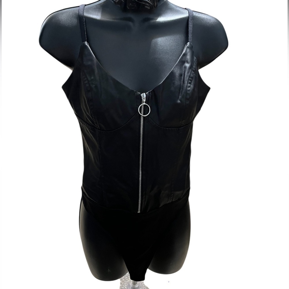 GUESS  faux leather bodysuit‎